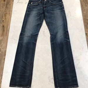 Adriano Goldschmied Tomboy, boyfriend fit jeans.